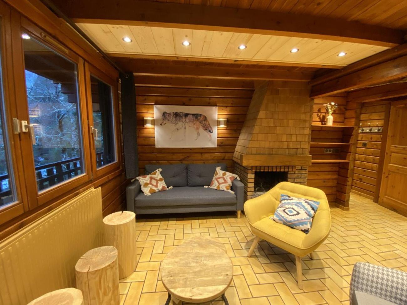 Le Loup En Bois Chalet